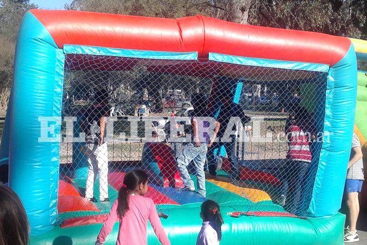 El festejo del Diacutea del Nintildeo en el Parque Aguirre