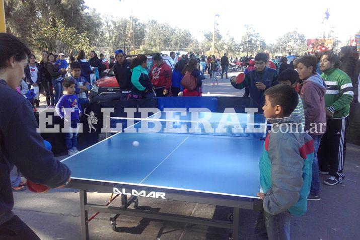 El festejo del Diacutea del Nintildeo en el Parque Aguirre