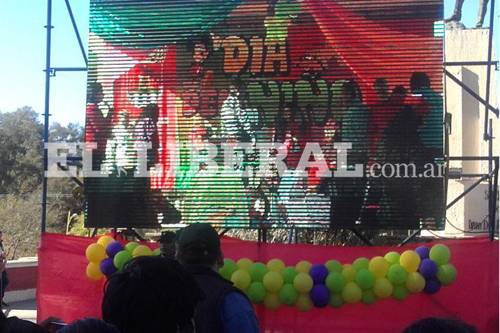 El festejo del Diacutea del Nintildeo en el Parque Aguirre