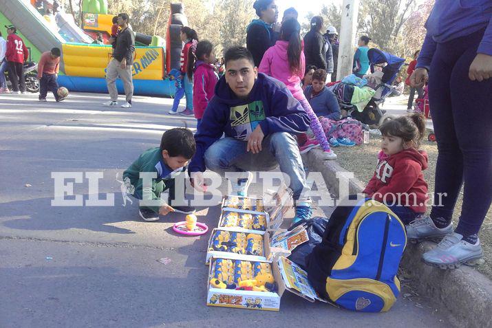 El festejo del Diacutea del Nintildeo en el Parque Aguirre