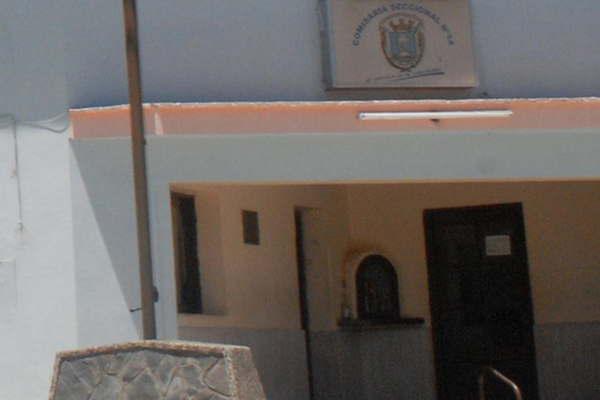 Llegoacute ebrio a la casa y quiso matar a su madre con cuchillo