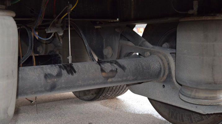 Inmigrante viajoacute 400 kiloacutemetros escondido bajo un camioacuten en Italia