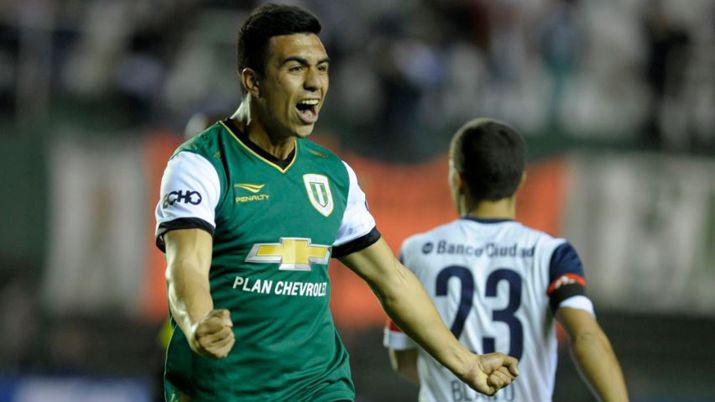 Banfield le ganoacute a San Lorenzo y dio un paso maacutes en la Sudamericana