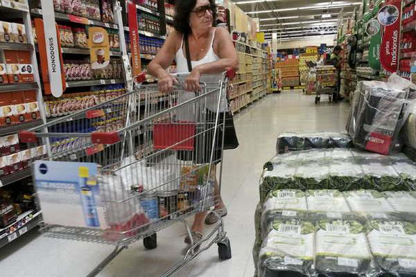 Suben expectativas de inflacioacuten- 309-en-porciento- para los proacuteximos 12 meses