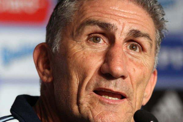 El Patoacuten Bauza se refirioacute al  encuentro con Messi y Mascherano