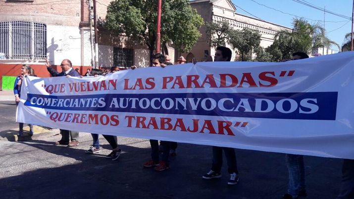 Comerciantes pidieron que vuelvan las paradas al microcentro