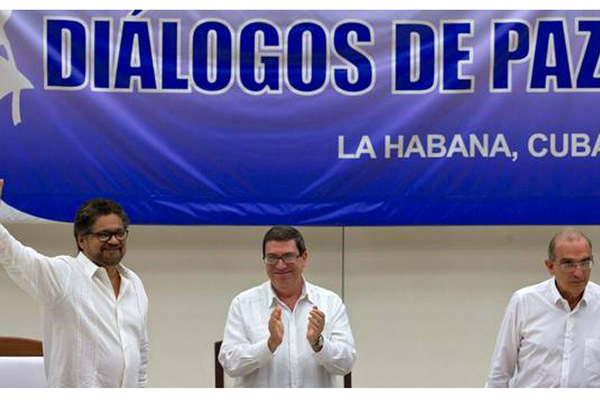 Colombia y las Farc anuncian un acuerdo de paz definitivo