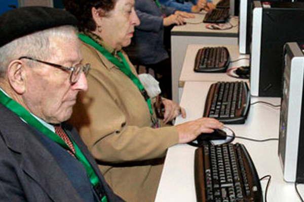 El Centro de Jubilados ATE inscribe para el curso gratuito Ser digital