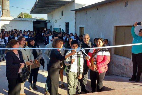 Mukdise participoacute de la inauguracioacuten de una obra del Instituto San Francisco