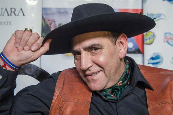 Quiero que salga una Sole o Nocheros para defender la muacutesica nacional 