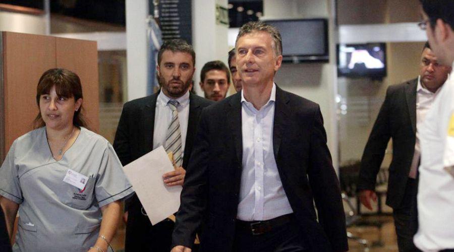 Macri se realizoacute un estudio de control en su rodilla