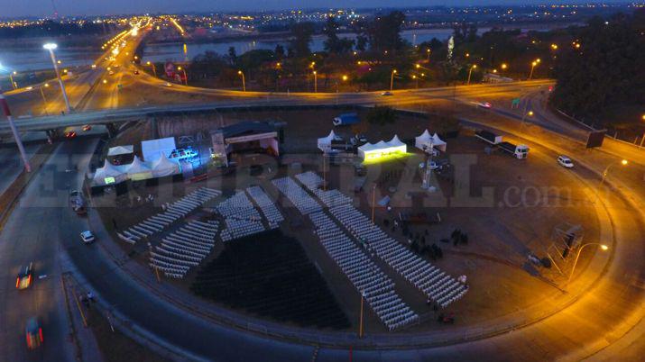 Impactantes imaacutegenes nocturnas de los preparativos de Mama Antula