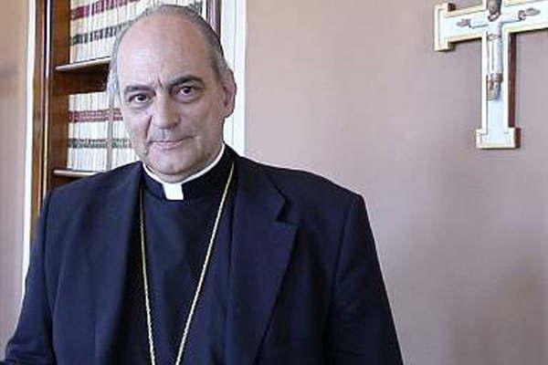 Mons Marcelo Saacutenchez Sorondo disertaraacute hoy sobre Mama Antula