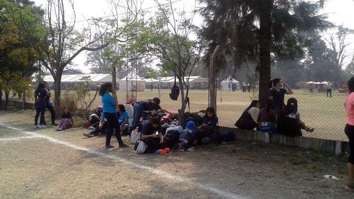 Multitudinario acampe para esperar la beatificacioacuten de Mama Antula