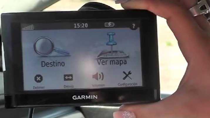 Por error del GPS se toparon con el Sentildeor de los Milagros de Mailiacuten