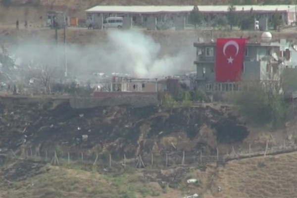 Atentado provocoacute 11 policiacuteas muertos en Turquiacutea