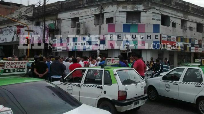 Protestan en repudio de la muerte de taxista