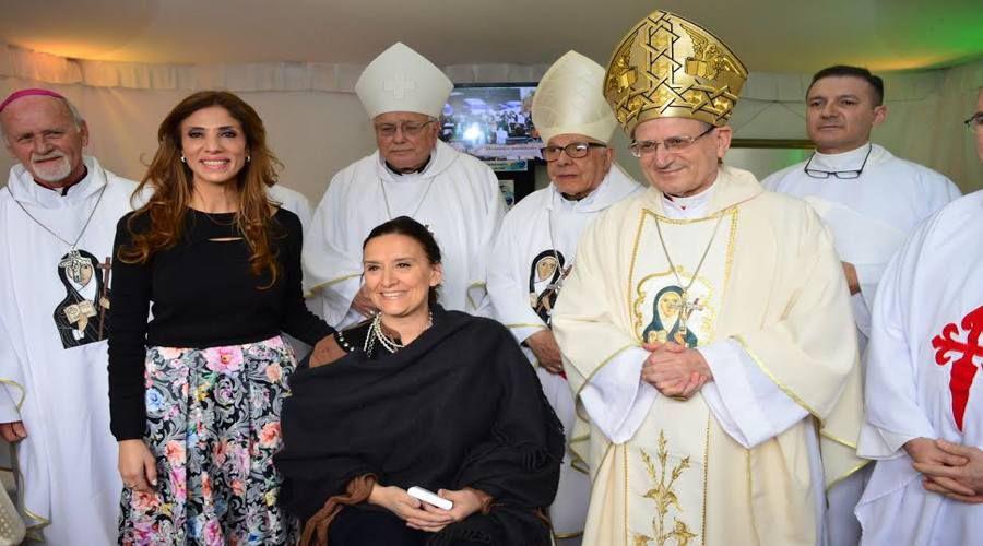 La gobernadora participa de la ceremonia de beatificacioacuten