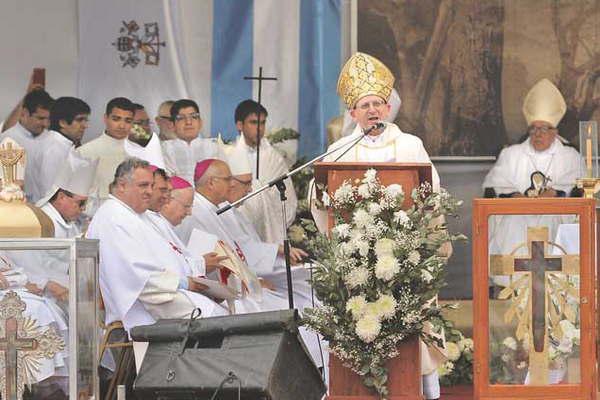 Que la sierva de Dios Mariacutea Antonia de San Joseacute sea llamada beata de ahora en adelante