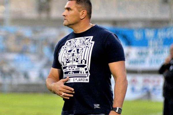 Arnaldo Sialle el elegido para suplantar a Moacutenaco 