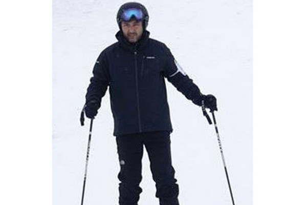 Ricardo Dariacuten eligioacute la nieve para vacacionar