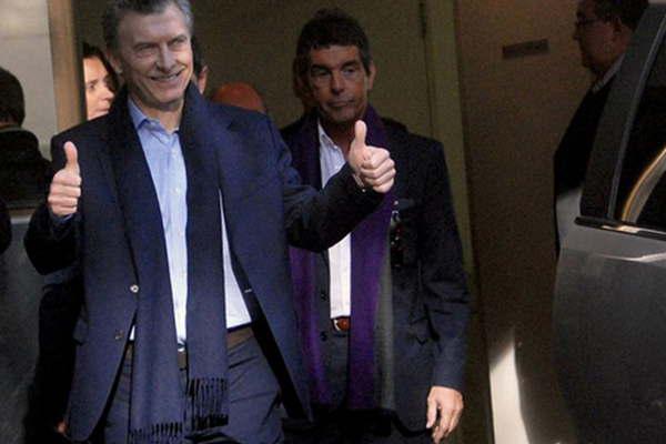 Mauricio Macri se infiltroacute la rodilla operada