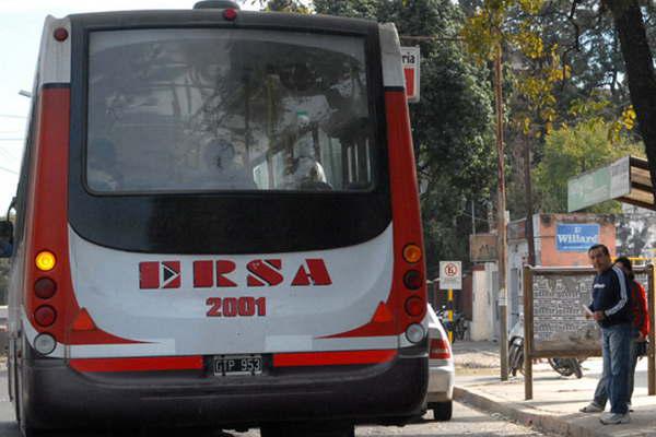 A pesar de los reclamos no se modificaraacuten las paradas de colectivos