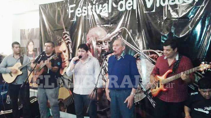 Marcelo Toledo- Hace un mes cantamos juntos y eso me queda en el corazoacuten