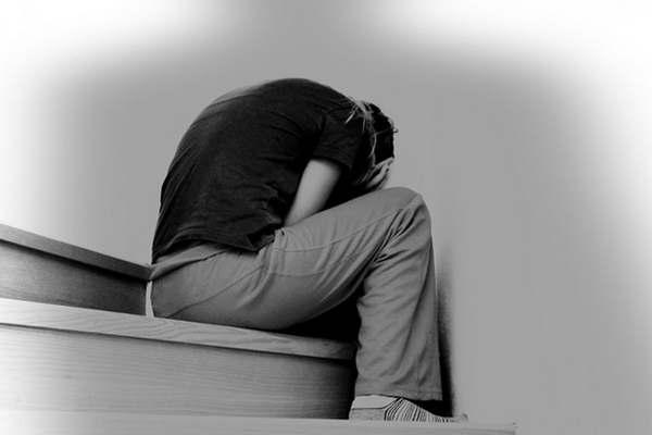 Lo rocioacute con nafta al sorprenderlo abusando de la nintildea