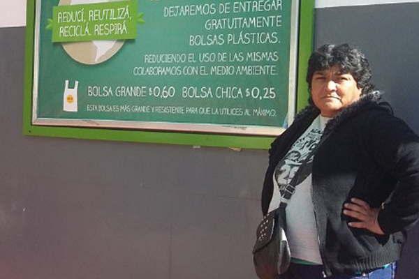 Los suacuteper dejan de entregar bolsas de plaacutestico gratis