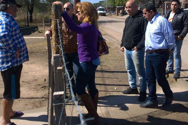La causa no arranca de cero dijo Falco en inspeccioacuten a la represa donde levantaron a Marito