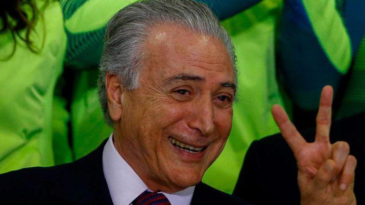 En lugar de Dilma asumioacute Michel Temer como presidente de Brasil