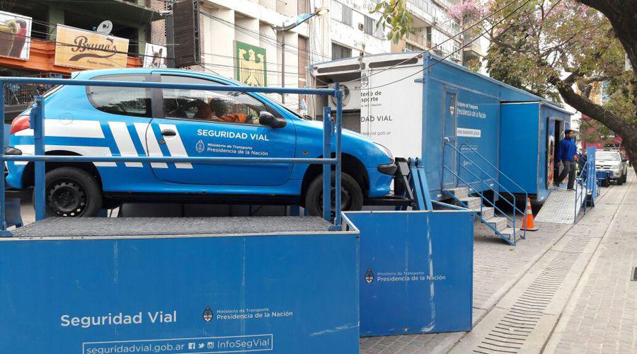 El camioacuten educativo de Seguridad Vial estaacute en Plaza Libertad