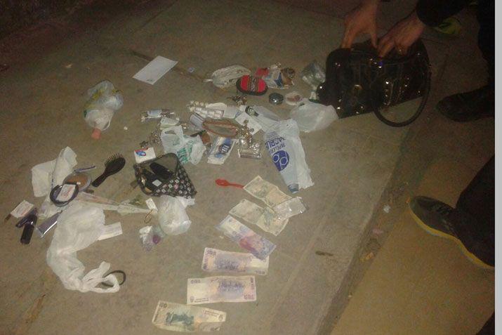 Detienen a dos arrebatadores tras intensa persecucioacuten