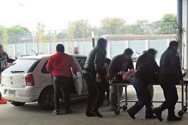 Abuela de 81 antildeos encontroacute a su nieta colgada en el interior de la habitacioacuten