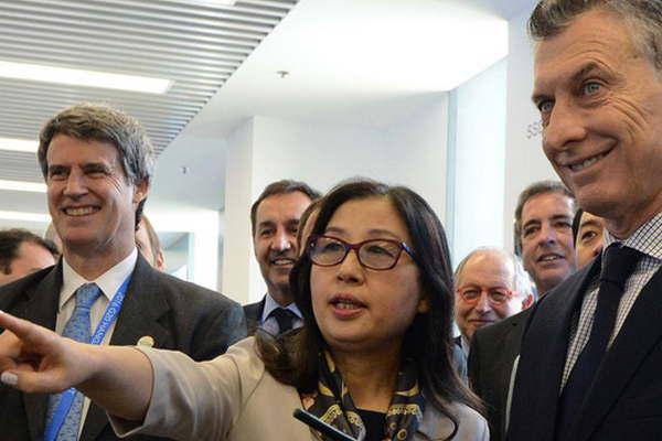 El presidente chino Xi Jinping mostroacute un gran intereacutes por el petroacuteleo y el mar argentino