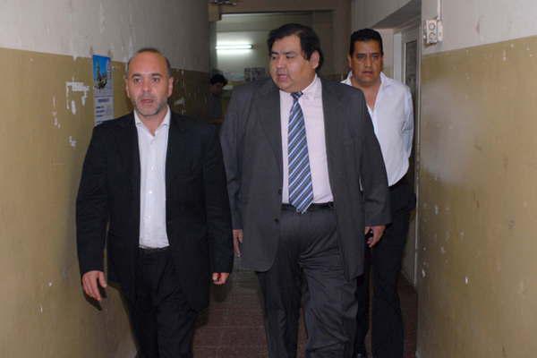 El juez Darío Alarcón ordenó las detenciones de los ex jueces Lucrecia Martínez Llanos Ramón Tarchini Saavedra y Miguel Moreno