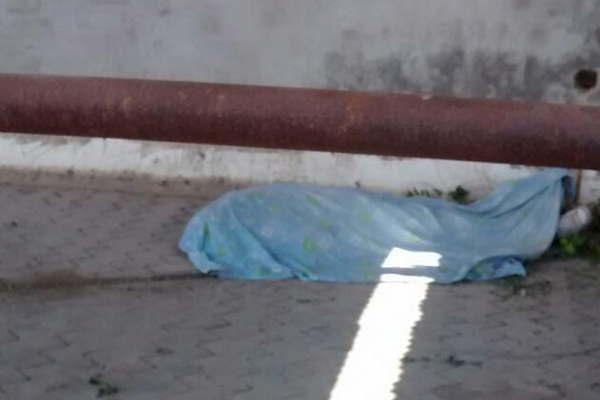 Un adolescente de 15 antildeos se ahorcoacute en corral del ex matadero 