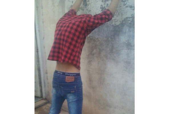 Adolescente junto con un coacutemplice le apuntoacute con un rifle a su abuela para robarle 10000