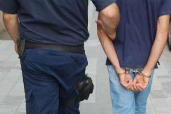 Tucumano tras las rejas por arrebatarle la cartera a una mujer