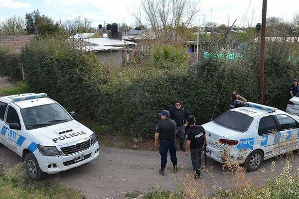 Balearon a una nena porque el padre no les fioacute un fernet