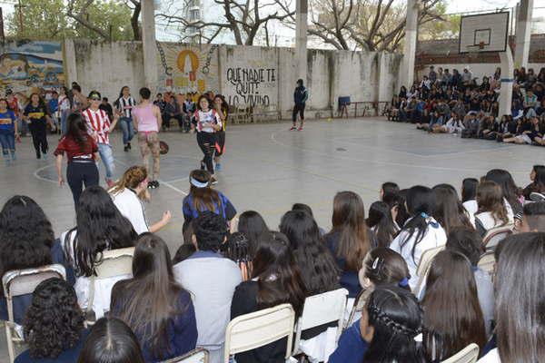 Definen los operativos de seguridad a implementar durante las estudiantinas