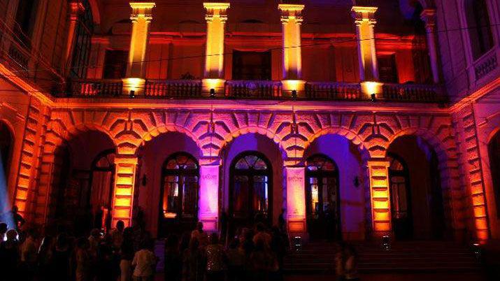 Teatro 25 de Mayo Presentación del espectculo infantil Canciones de la Granja de Zenón