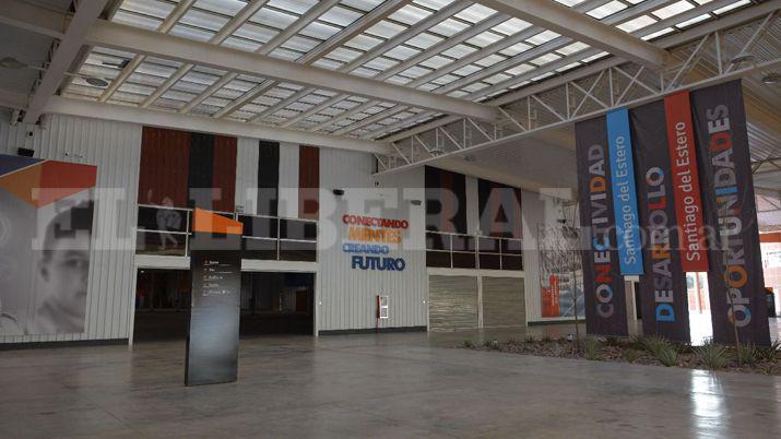 Universitarios santiaguentildeos podraacuten ser guiacuteas de Tecnoacutepolis Federal