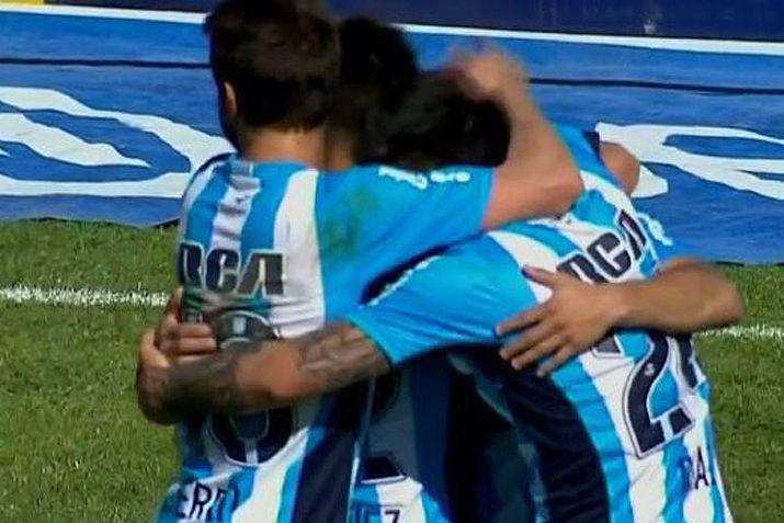 La apertura del marcador correspondió al conjunto de Avellaneda