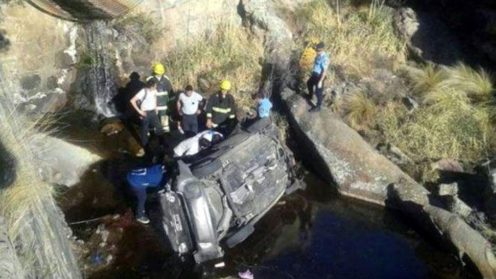 Violento choque en Coacuterdoba se cobroacute la vida de una santiaguentildea