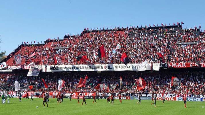 Emotivo mensaje de los hinchas de Newells para Messi