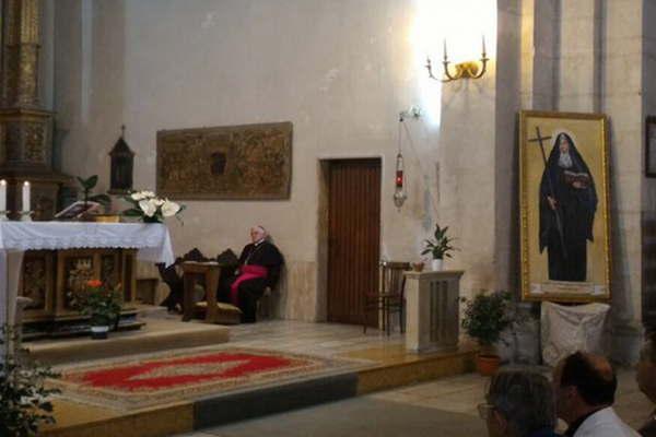 Entronizaron una imagen de Mama Antula en Sassari Italia