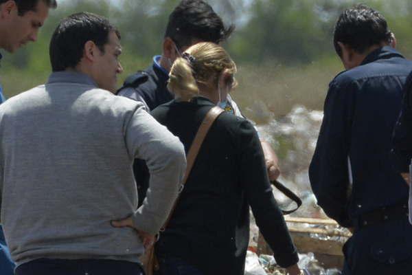 Macabro- encuentran cadaacutever de un bebeacute de 3 diacuteas en un basural