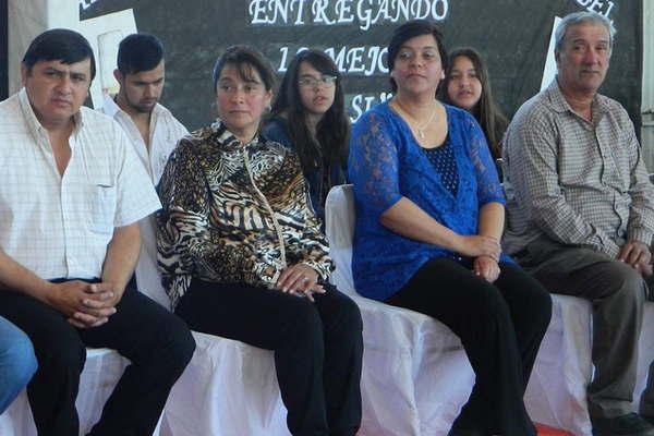 Brindaron un homenaje a docentes choyanas en sus Bodas de Plata